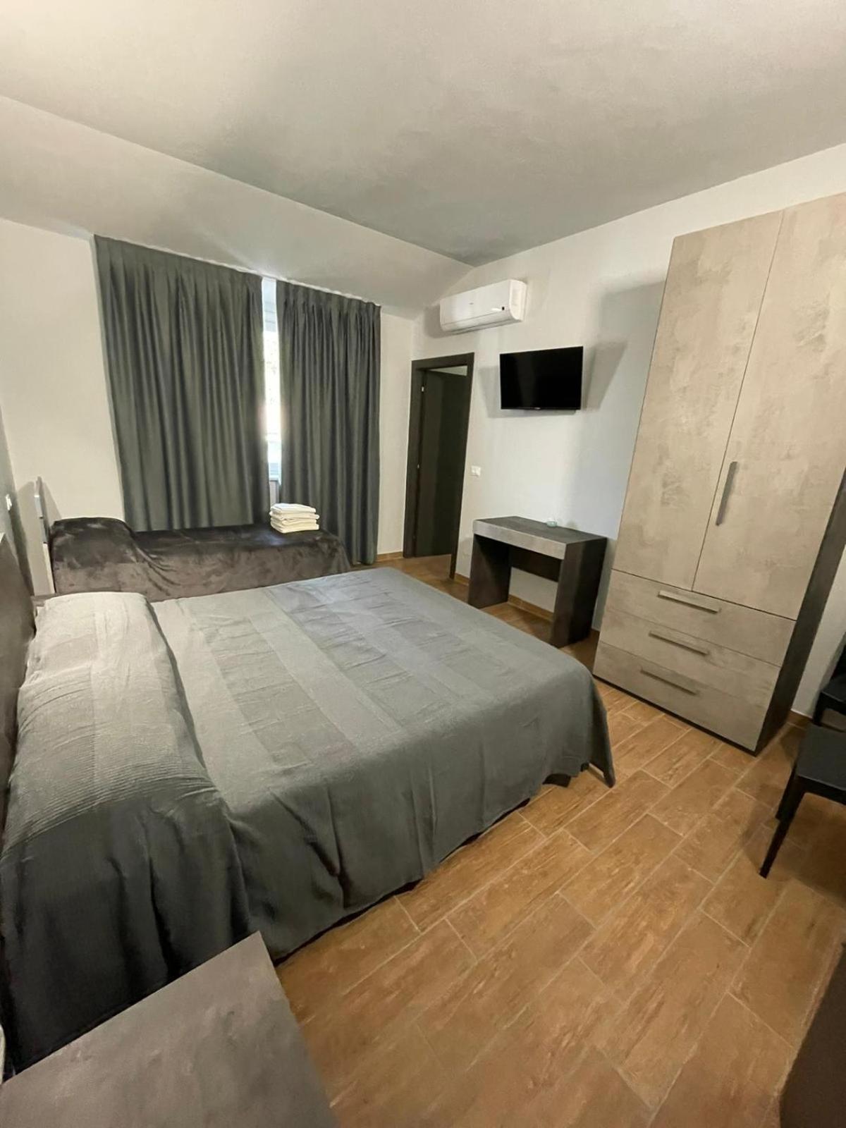 De Santi Hotel Candia Canavese Buitenkant foto